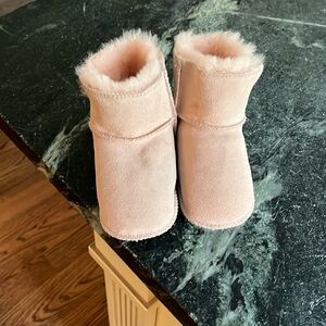 Ugg Erin Bootie - never worn